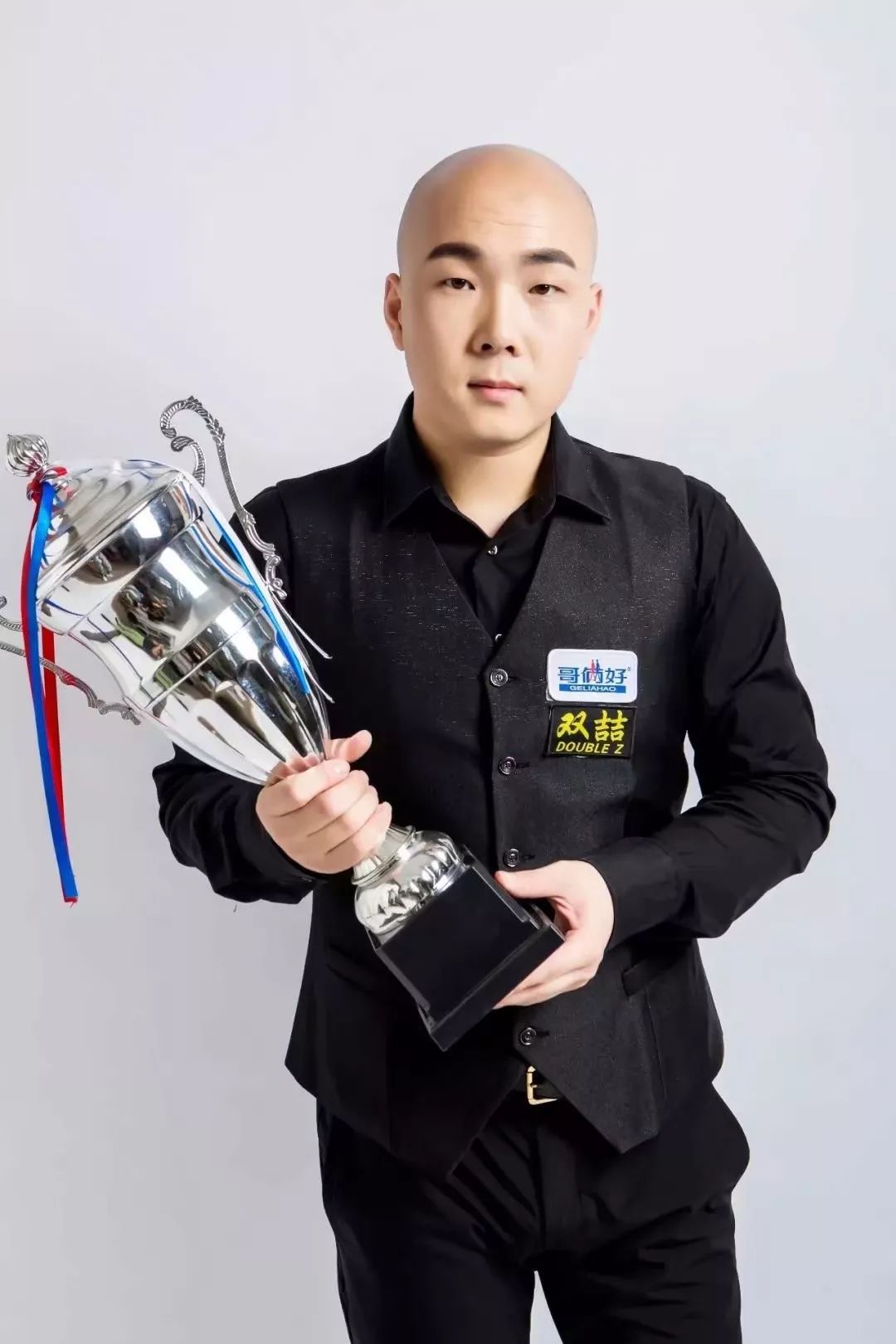 应来吸引更 应来吸引更