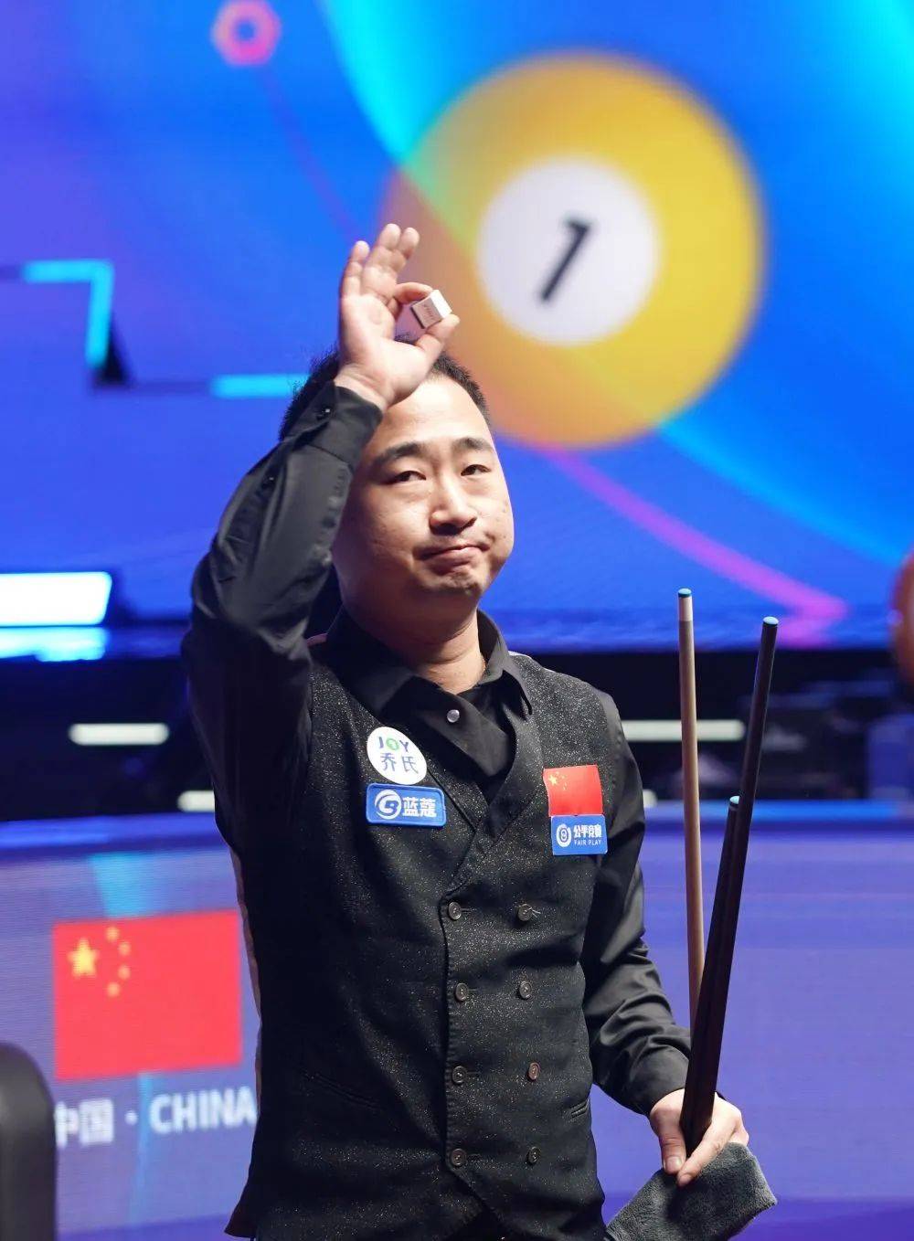 某地通过发 某地通过发